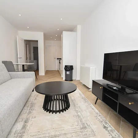 Modern & Bright 1bed In - Sleeps 3 Leeds (West Yorkshire)
