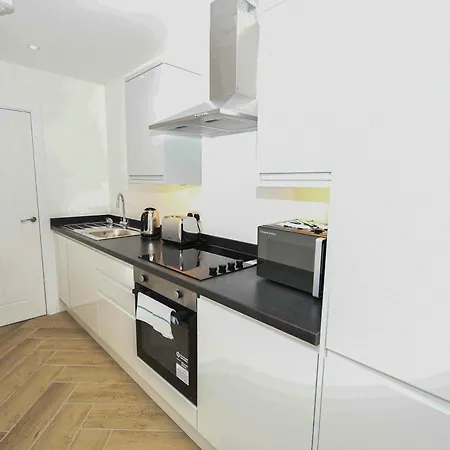 Modern & Bright 1bed In - Sleeps 3 Leeds (West Yorkshire)