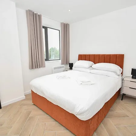 Modern & Bright 1bed In - Sleeps 3 Apartment